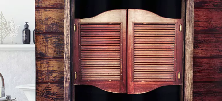 Installing Saloon Door Hinges in Buenaventura Lakes, FL