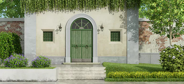 Weatherproof Screen Door in Buenaventura Lakes, FL