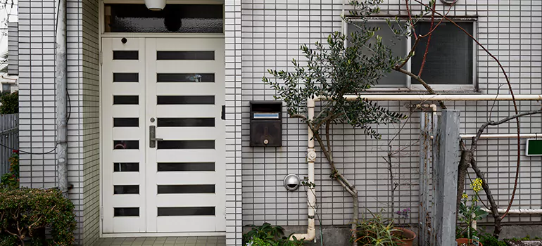 Custom Louvre Doors in Buenaventura Lakes, FL